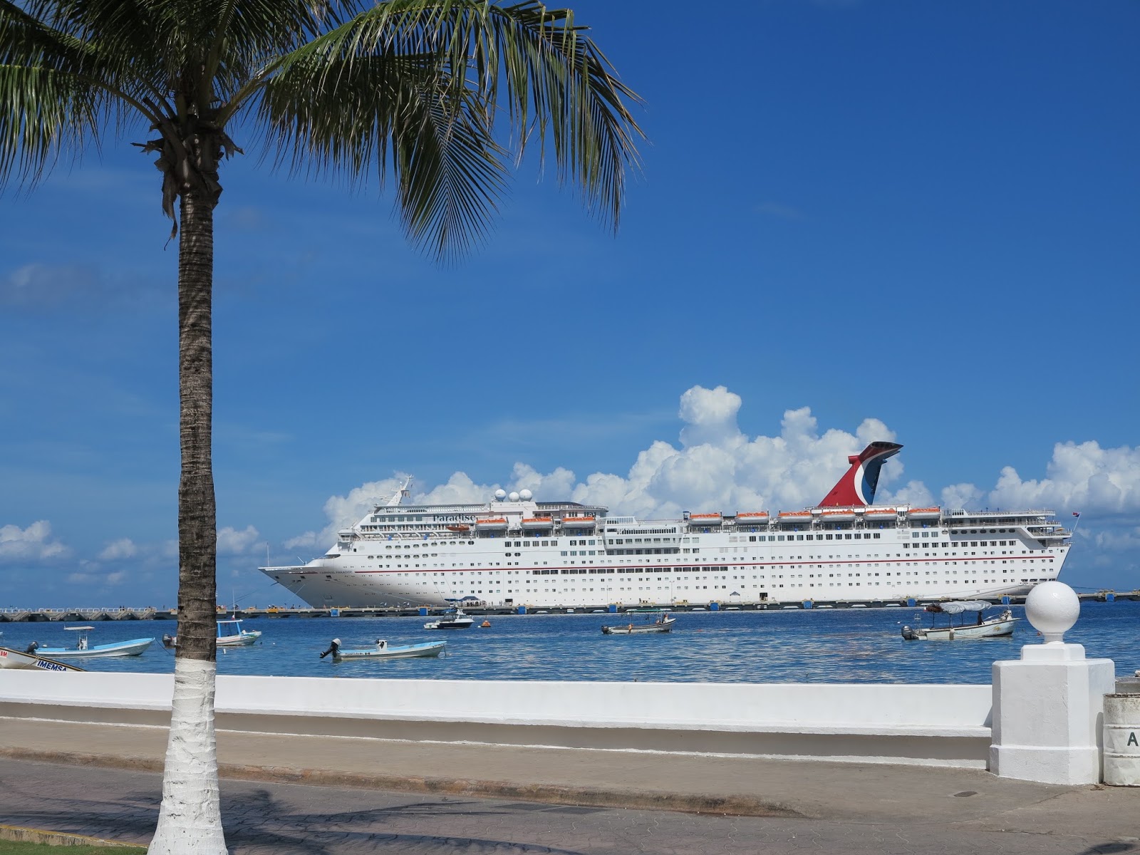 carnival cruise ships in cozumel today