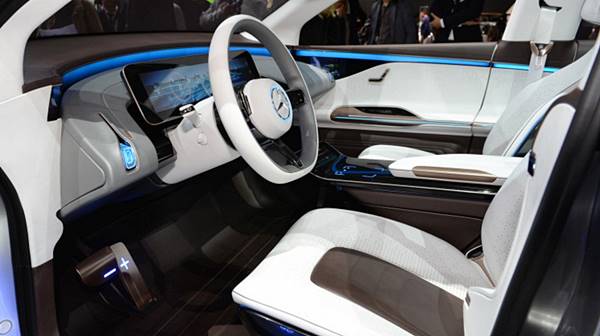 2020 Mercedes-Benz All-Electric SUV EQ concept’s 2020 Mercedes-Benz All-Electric SUV EQ concept’s