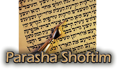 Parashá Shoftim: Nuestra influencia sobre los demás “¿Quién es el hombre que tiene miedo y es blando de corazón? Que se vaya y regrese a su casa, para que no influencie el corazón de sus hermanos como el suyo”1. La Torá le ordena a todo el que teme ir a la guerra dejar el campo de batalla por la influencia negativa que su comportamiento tendrá en sus compañeros, quienes al ver su temor pueden llegar a sentirlo ellos mismos, algo que obviamente terminará siendo perjudicial.