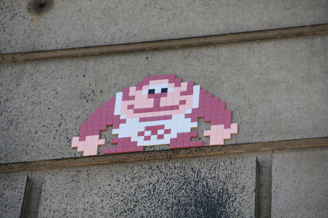 Mosaic Street Art By Space Invader On The Streets Of New York City, USA. 12