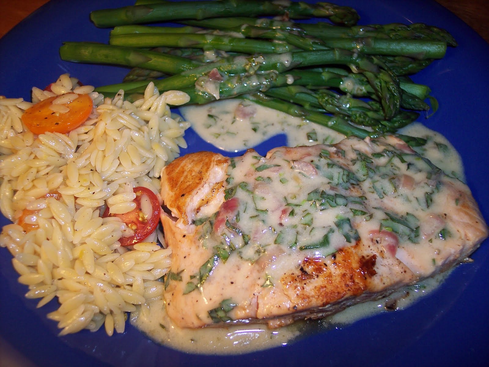 Savory Moments Salmon and asparagus with a creamy tarragon sauce