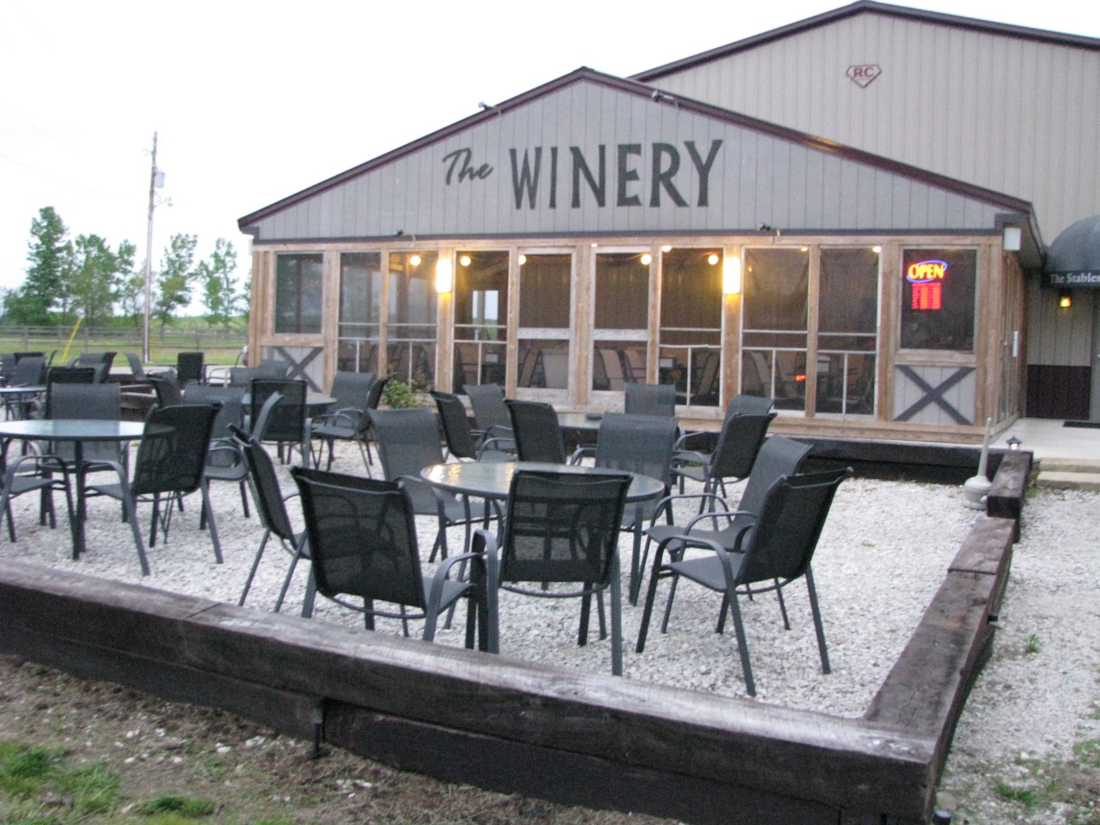 RosatoDi Illinois Wineries The Winery At Shale Lake