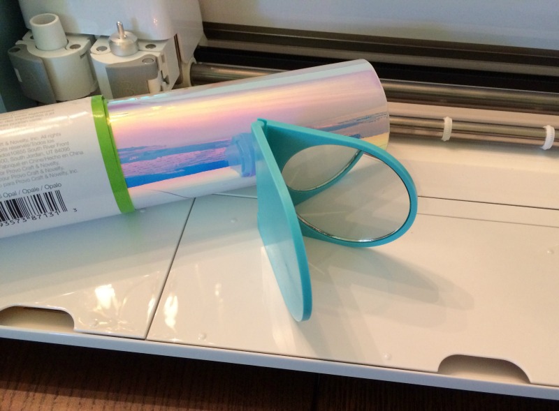 Real Girl's Realm How to Personalize a Compact Mirror