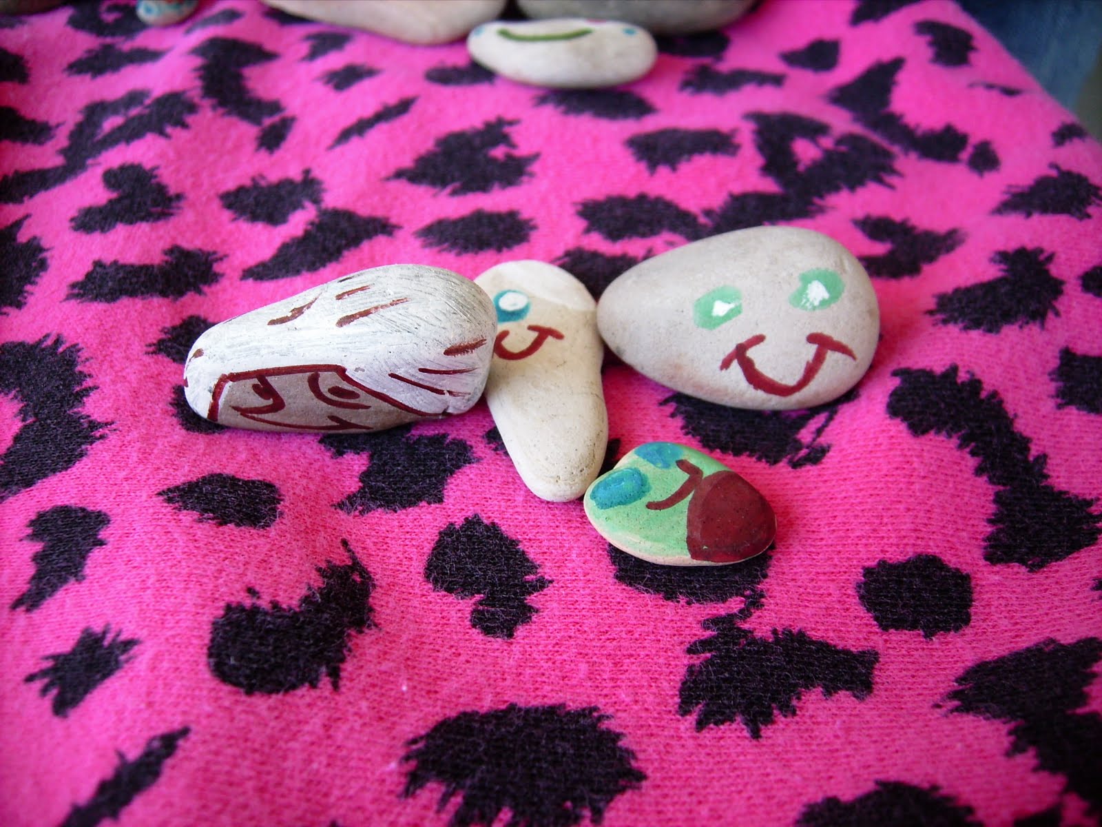 Coffee. Clean. Cupcake. Pet Rocks!