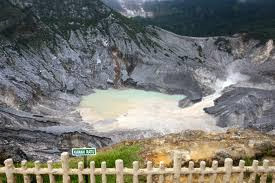 Paket Wisata Gunung Tangkuban Perahu