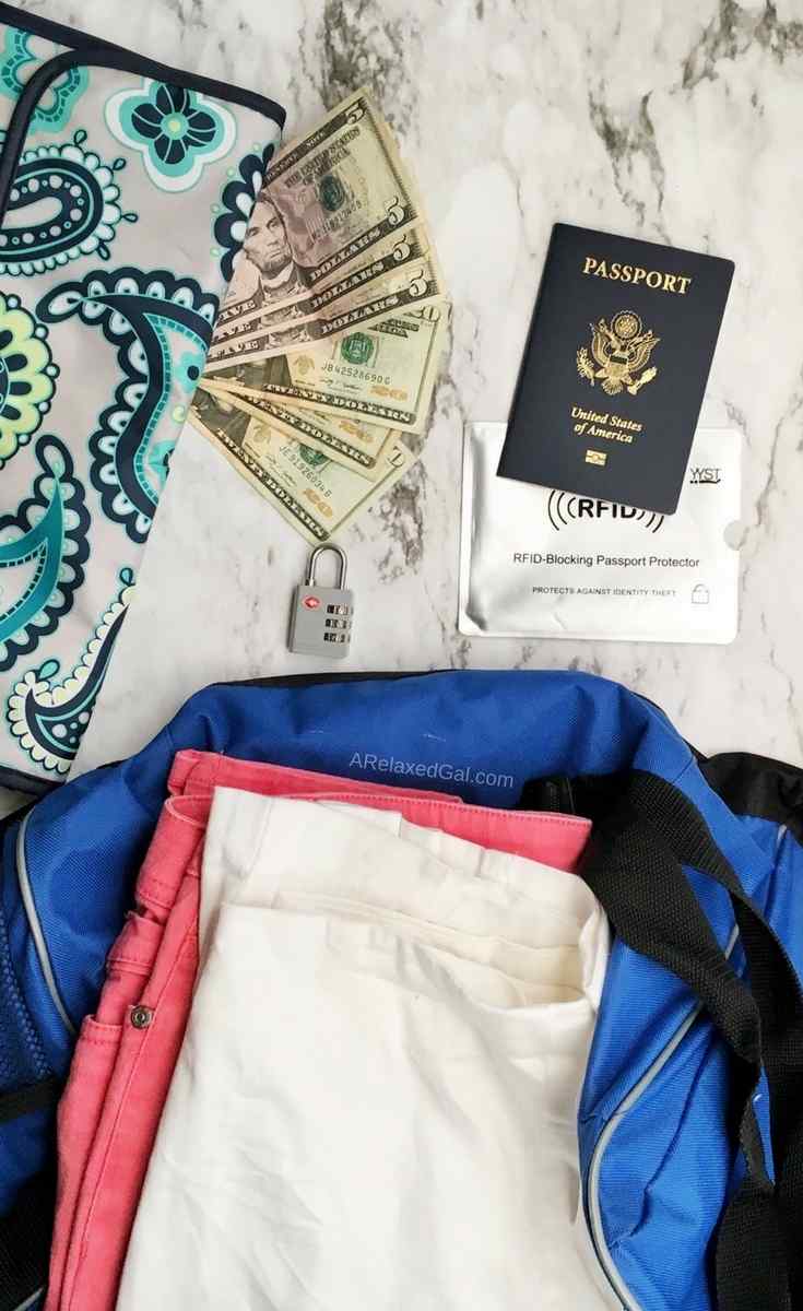Tips for saving up so you can afford that dream vacation and not go into debt. | A Relaxed Gal: Beauty + Lifestyle