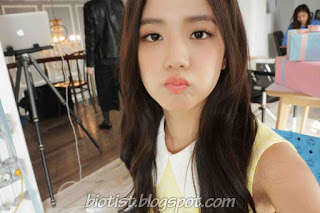 BlackPink Kim Ji-soo Cute Selca Photos BlackPink Kim Ji-soo Cute Selca Photos