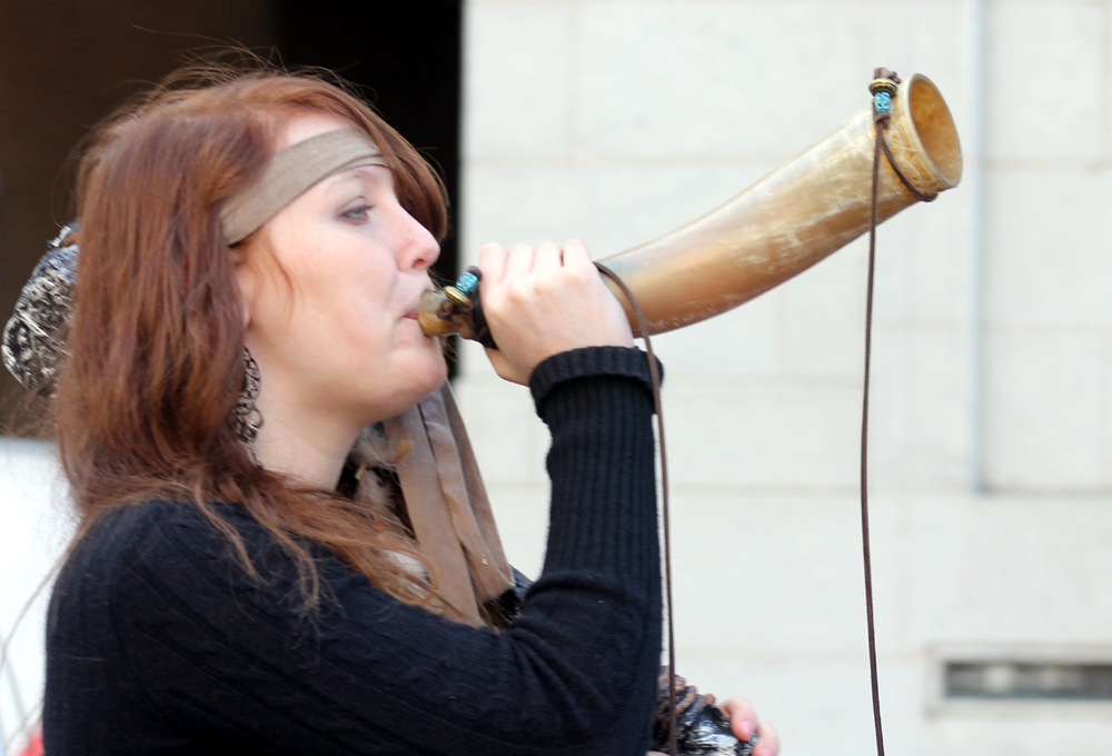 fromtheeditr: Marginal Arts Festival Parade: An Inside Look