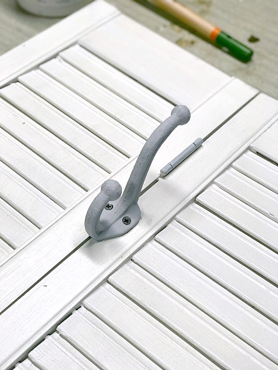 How to Make a Plantation Shutter Wreath Hook