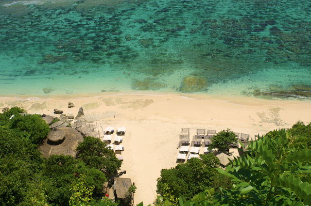 Pantai Karma yaitu Pantai Hits di Bali