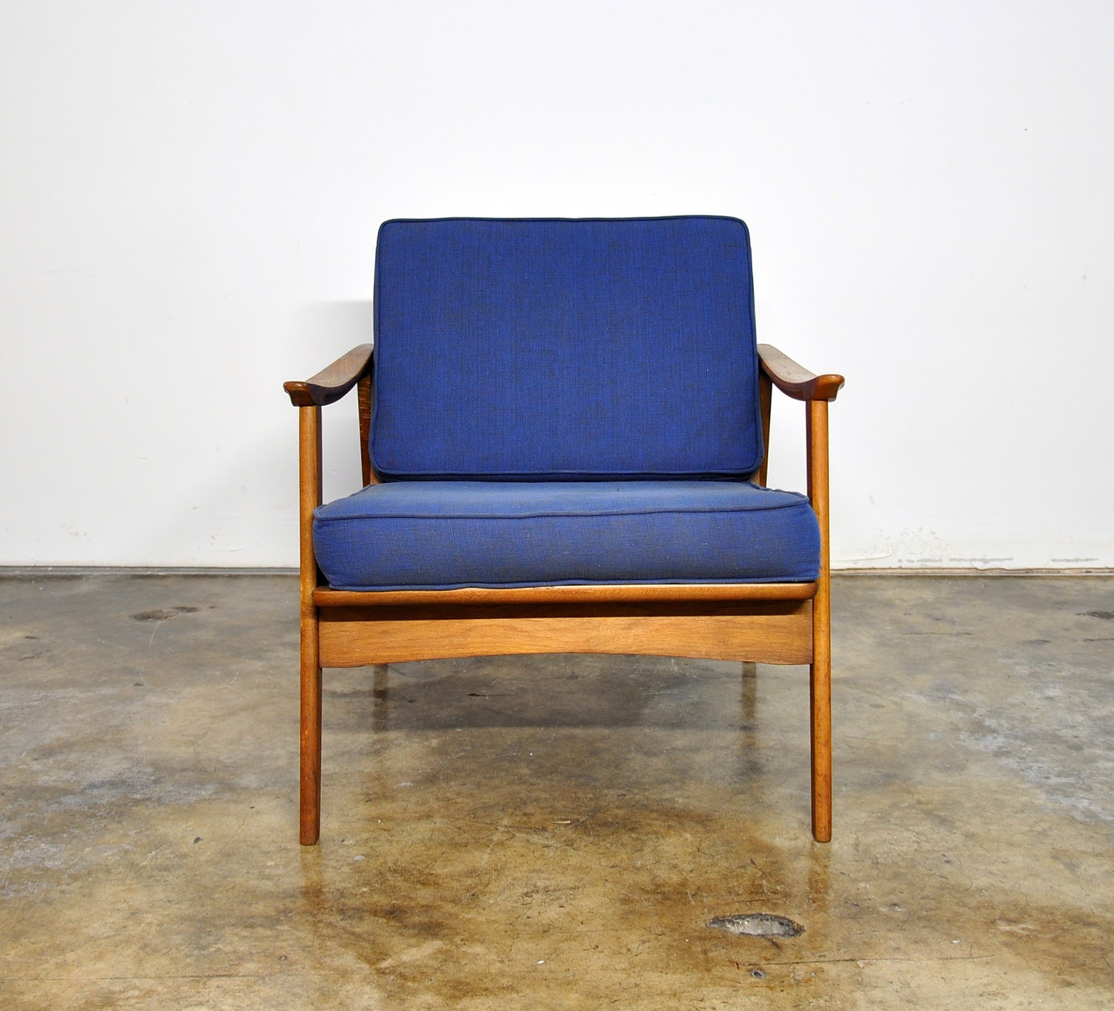 SELECT MODERN Danish Modern Lounge or Easy Chair