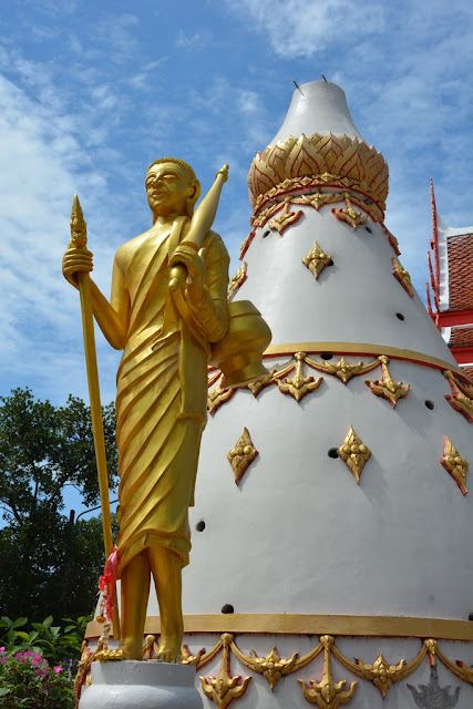 Wat Karon Phuket stupa