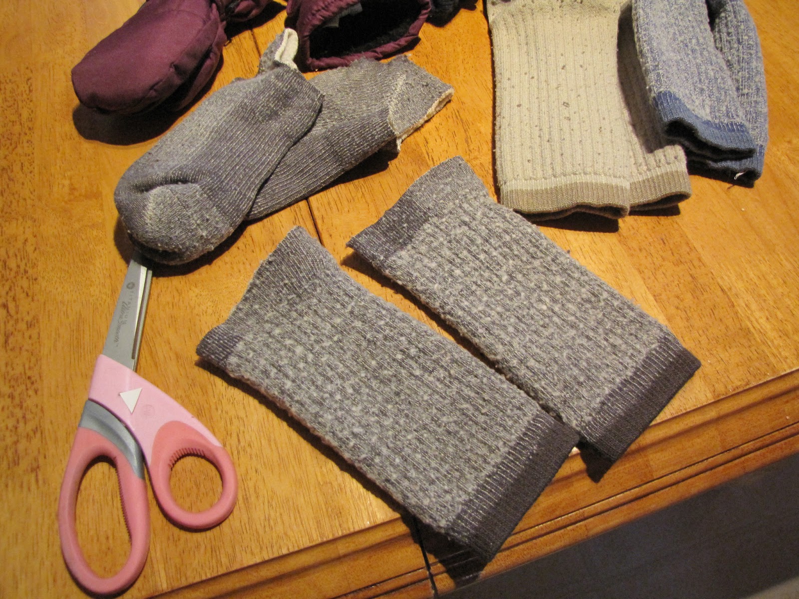 Frith's Fabulous Foods: Adding Sleeves to Gloves/Mittens
