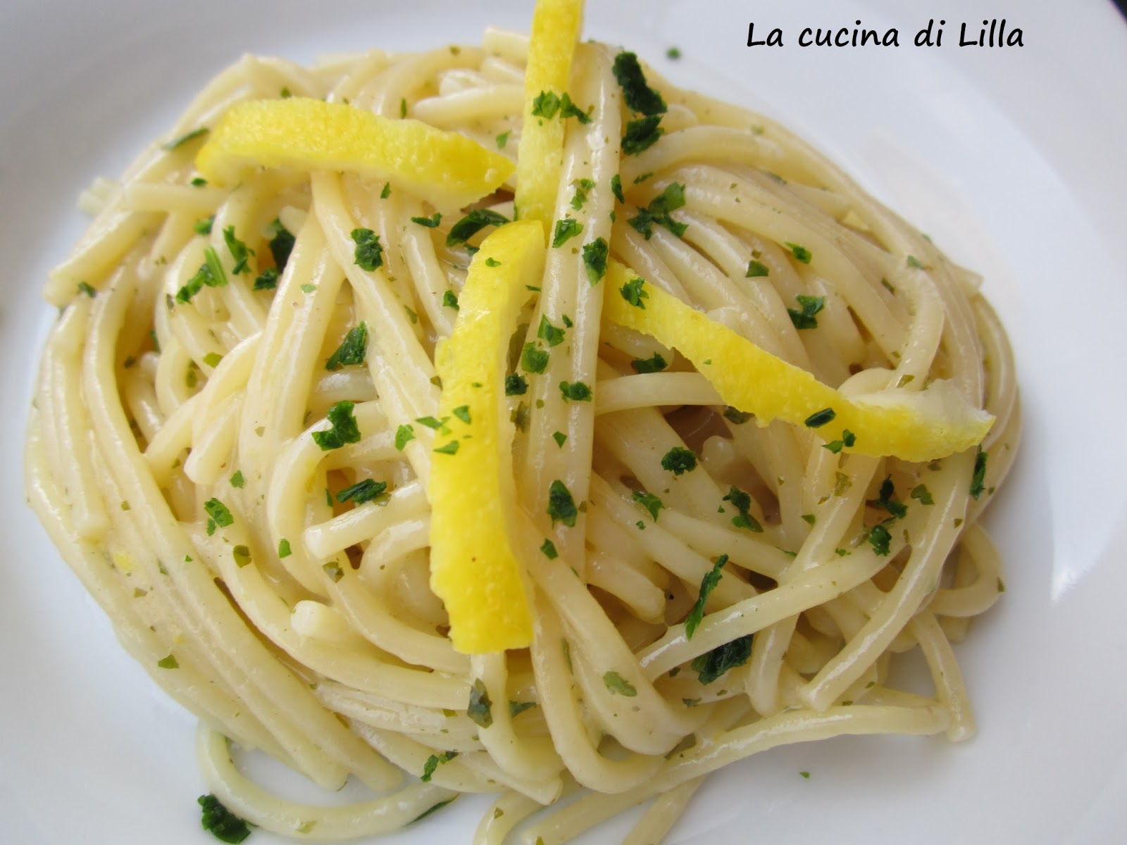 Primi: Spaghetti al limone