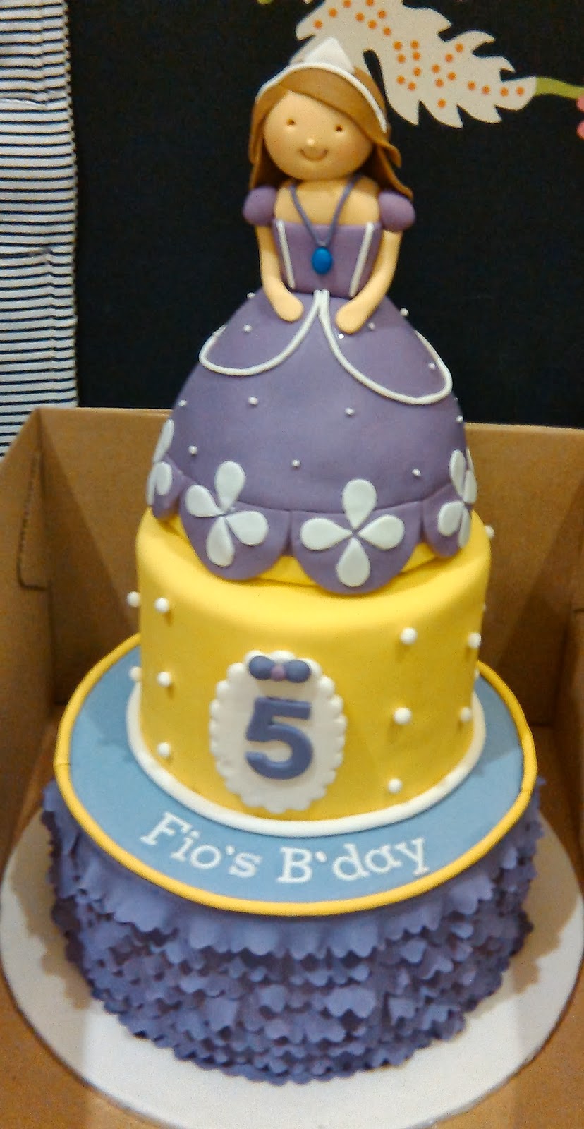 momatoye Princess Sophia Cake Fio