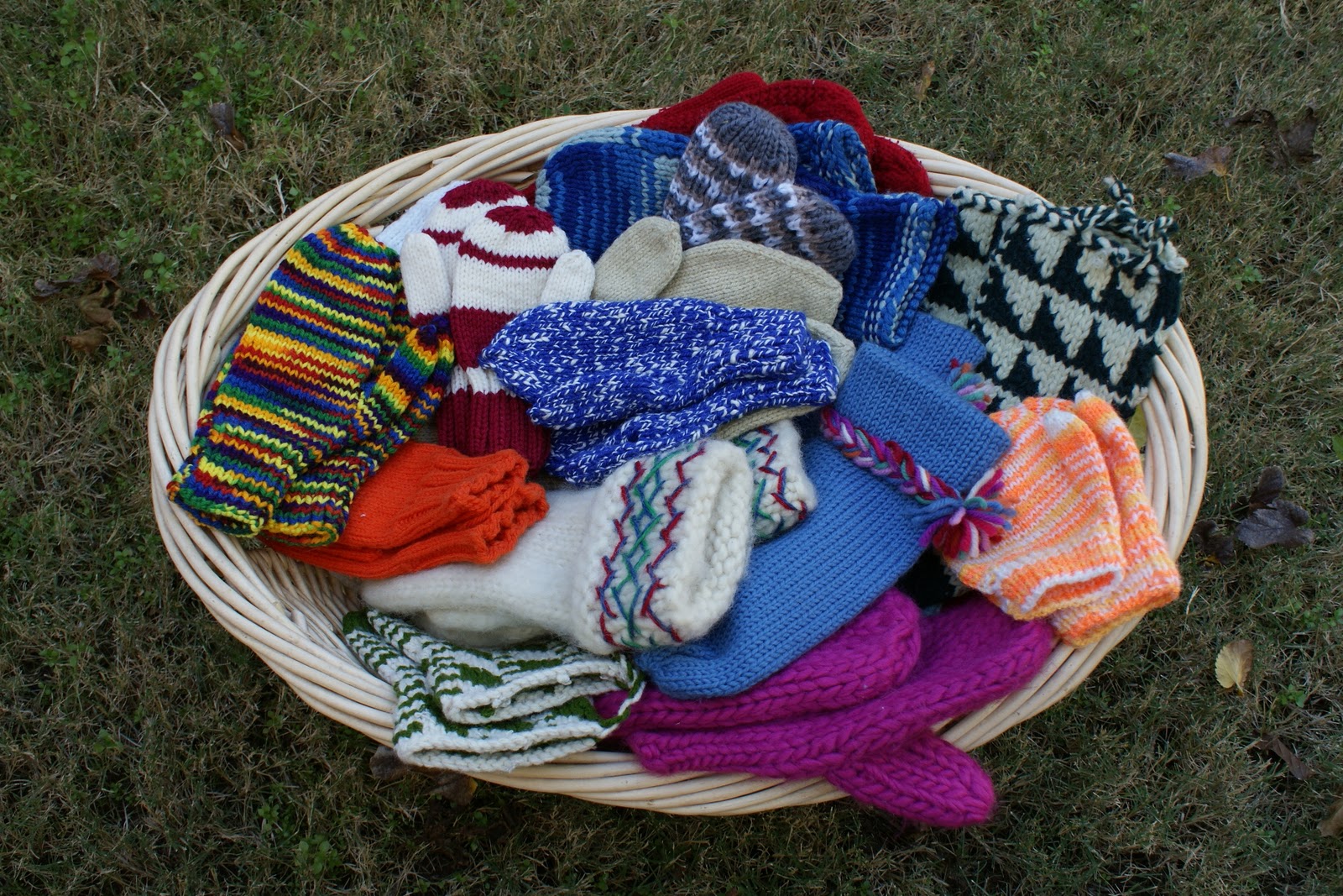 Reminisce... warm woolen mittens