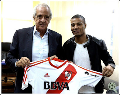 De La Cruz River Plate