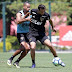Fluminense esbarra em dificuldade financeira e adota cautela para contratar Nenê do São Paulo