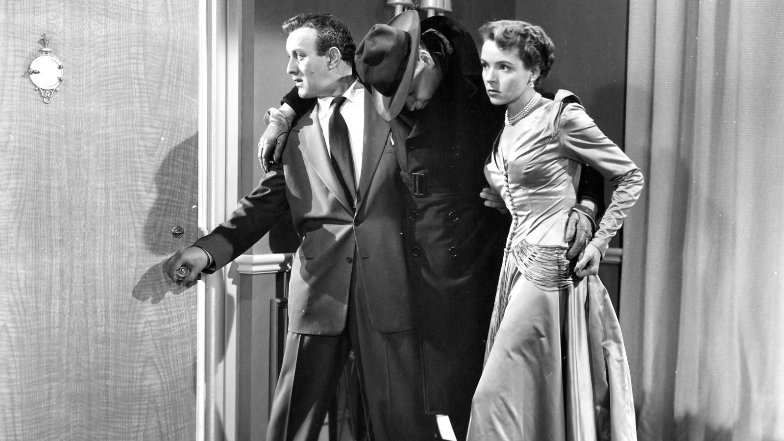 гиг ян и одри мидоуз в фильме этот мех норки. The miami story 1954. хамфри богарт мальтийский сокол. детектив в особняке. ватсон бэзил рэтбоун.