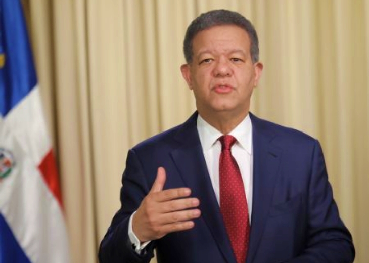 Leonel renuncia del PLD; por mandato 'divino' creará "La Fuerza del pueblo" Leonel renuncia del PLD; por mandato 'divino' creará "La Fuerza del pueblo"