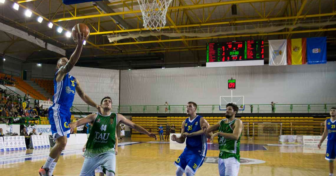 Club Ourense Baloncesto El Club Ourense Baloncesto consigue la primera