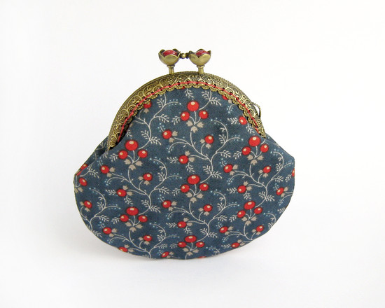 blue coin purse, синий кошелек с ягодами