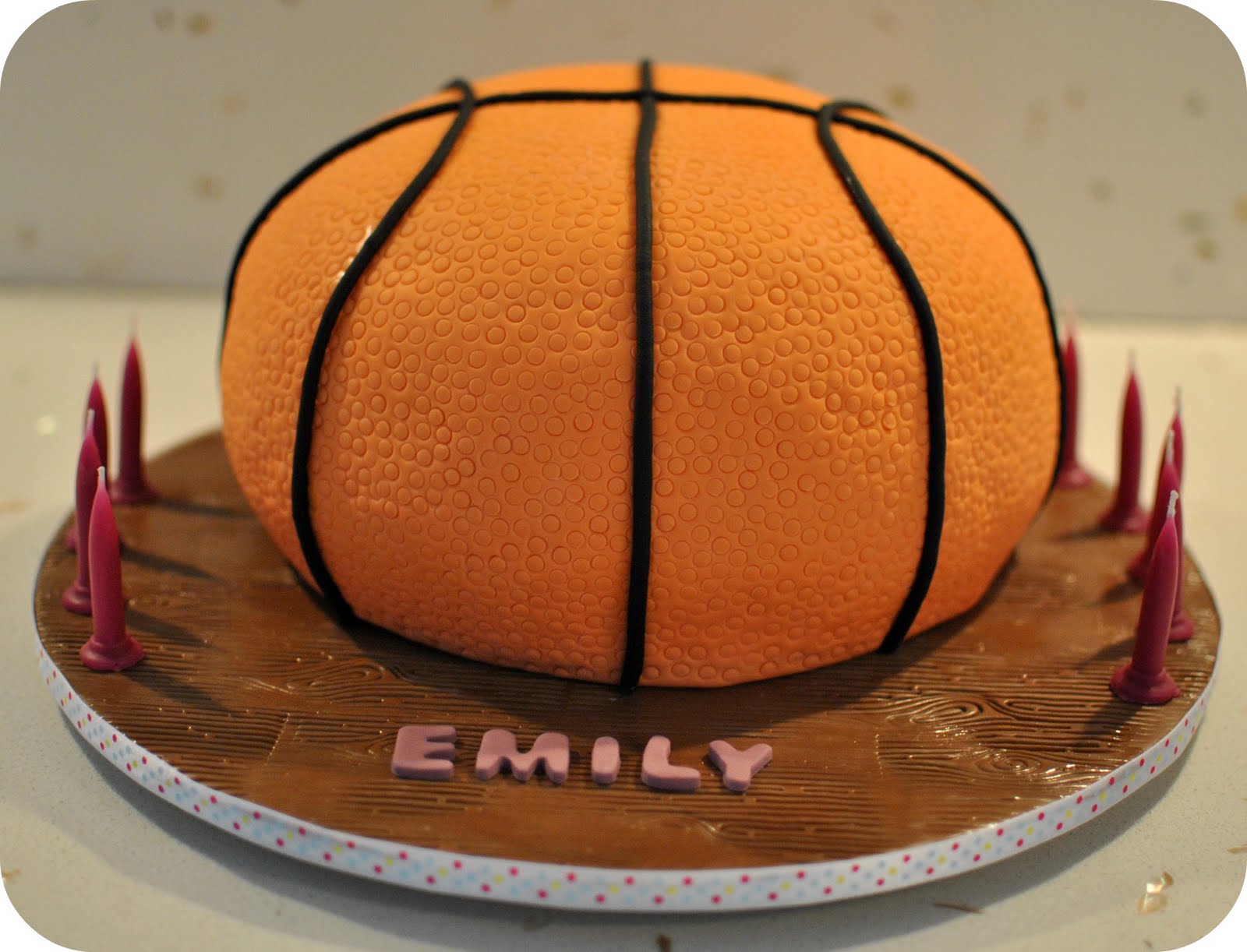 Taylor Made Baking Emily's Basketball Themed 9th Birthday.