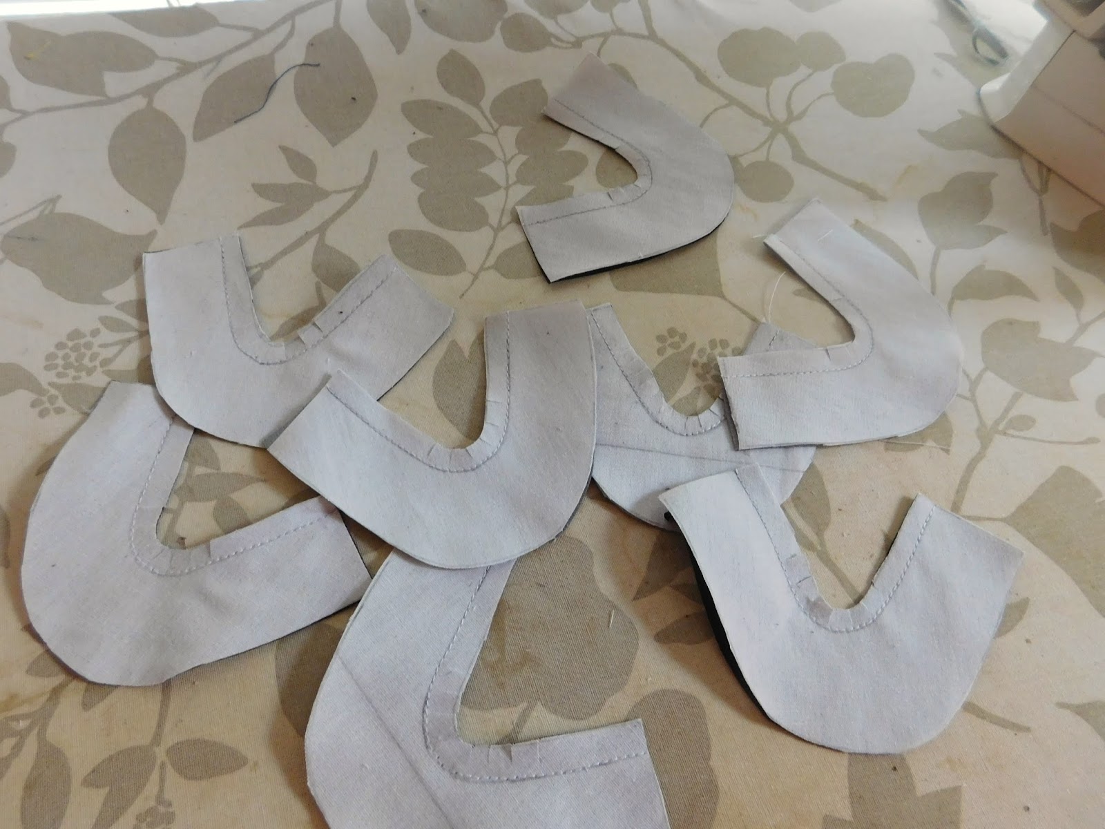 joanne's 18" dolls Doll Shoe Making Adventure