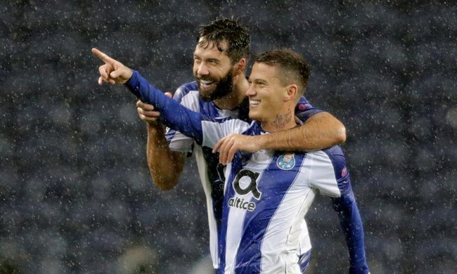 Competência ofensiva garante continuidade do FC Porto na Champions