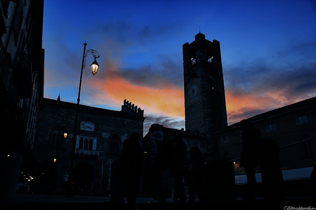 Bergamo - Citta Alta - la ceas de searã Bergamo - Citta Alta - la ceas de searã - blog FOTO-IDEEA