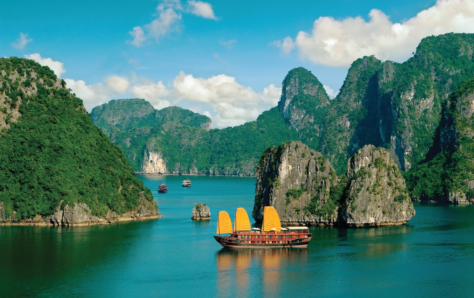 Best traveling Tourist attractions in Vietnam