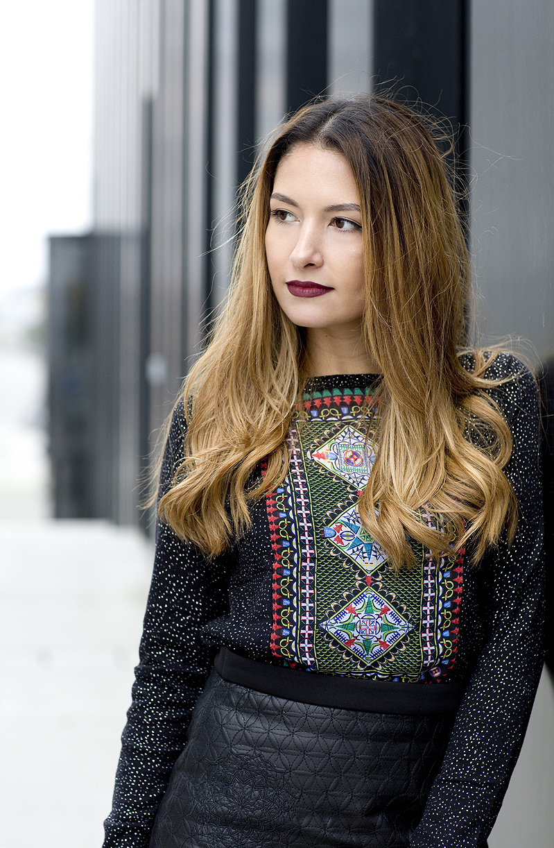 OOTD - Desigual Glitter Sweater & Faux Leather Skirt Desigual Glitter Sweater Pulli Leather Skirt Leder Rock Ankle Boots