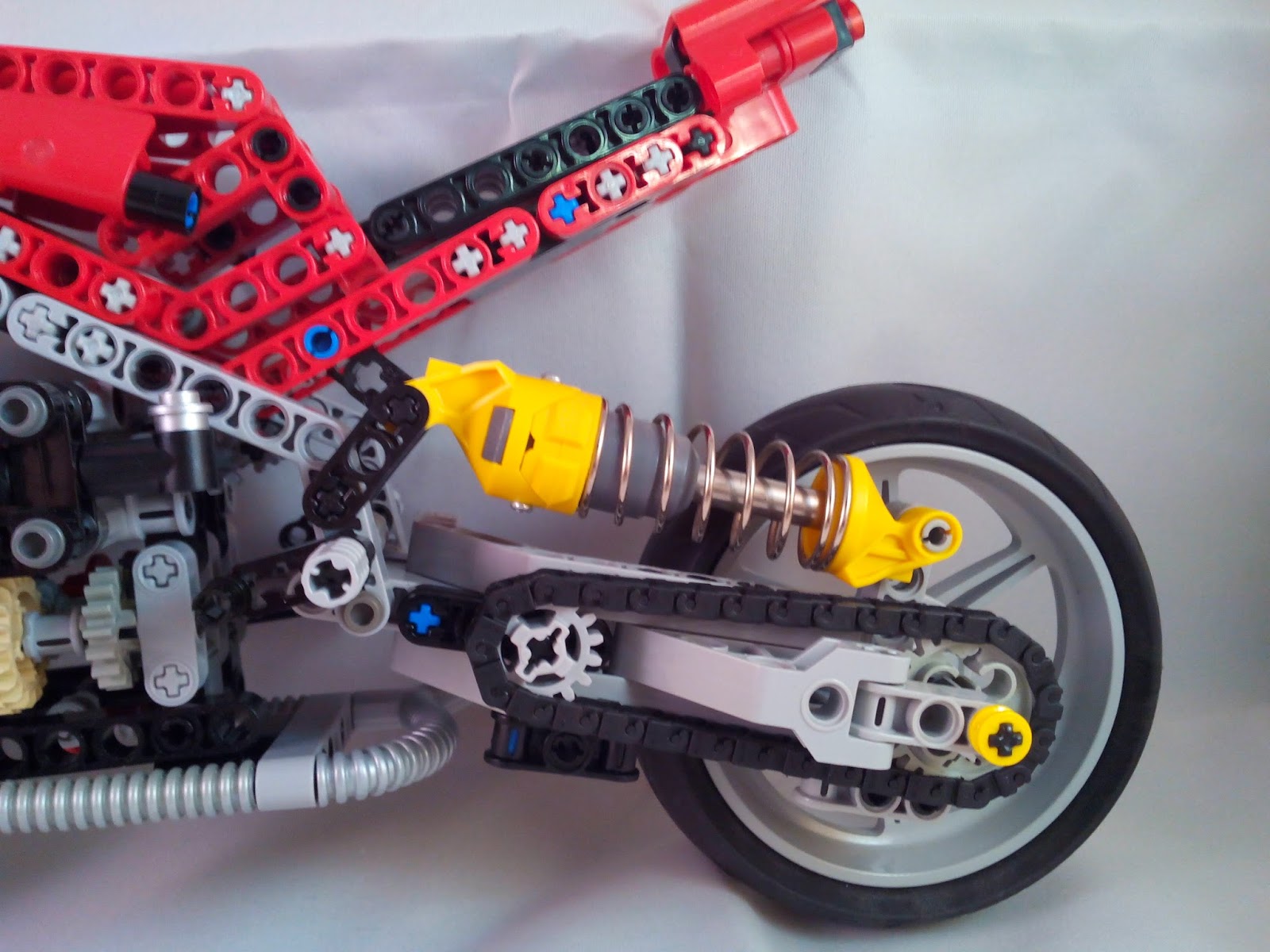 LEGO TECHNIC MOTORCYCLES: Contest Results - 8420 MOD - 1st place by NEMMOZ