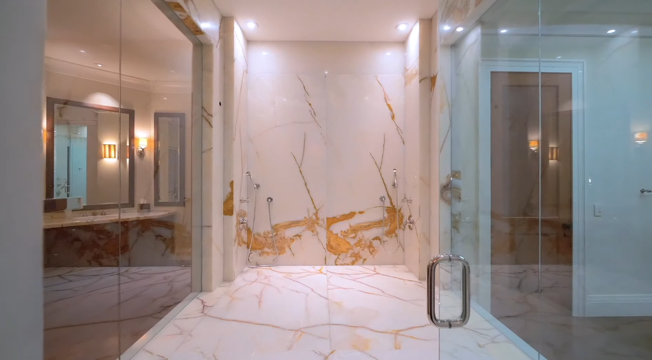 37 Photos vs. $40 Million Star Island Estate, Miami Beach, Florida | LUXURY LISTING - High-End Home & Interior Design Tour 37 Photos vs. $40 Million Star Island Estate, Miami Beach, Florida | LUXURY LISTING - High-End Home & Interior Design Tour