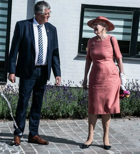 Danish Queen Margrethe visited City Harbor in Sønderborg. The Queen was welcomed by Mayor Erik Lauritzen