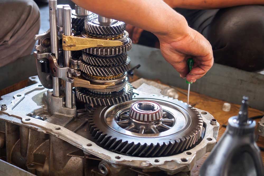 Aussie's Hub How to Move Ahead Automatic Transmission Servicing of Cars?