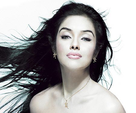 Helen Mirren Hottest: Bollywood Actress