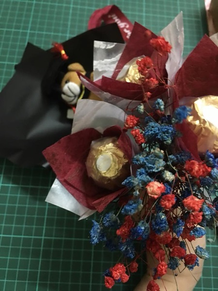 DIY Bouquet Coklat Teddy Bear Untuk Majlis Graduasi. Lebih Jimat