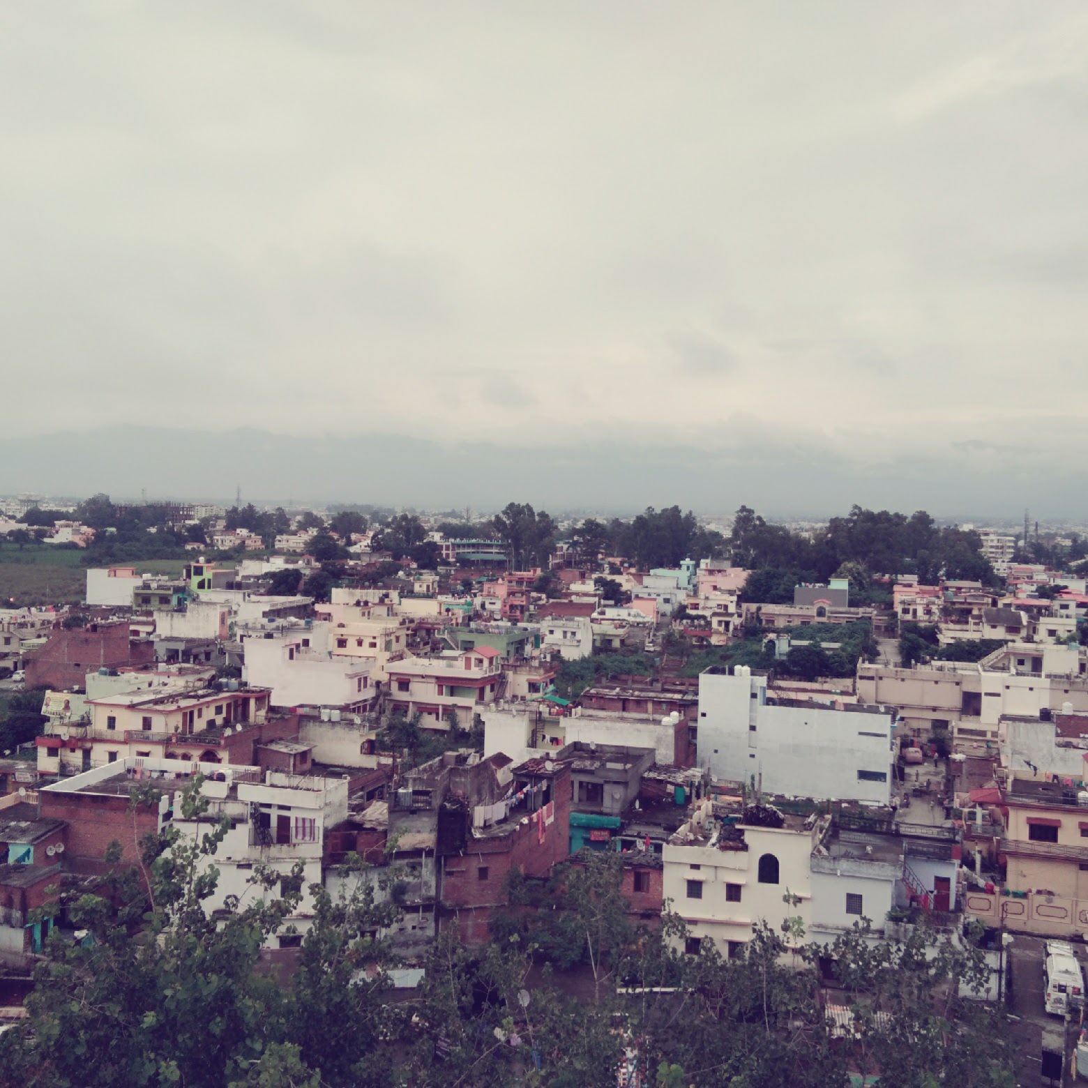 graphic-era-hill-university