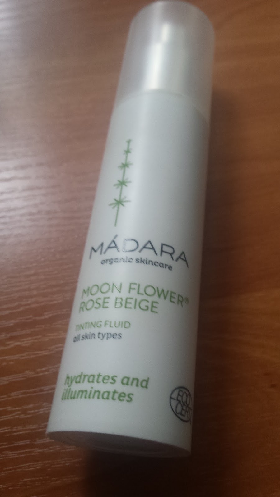 Madara Fluid tonujący do twarzy