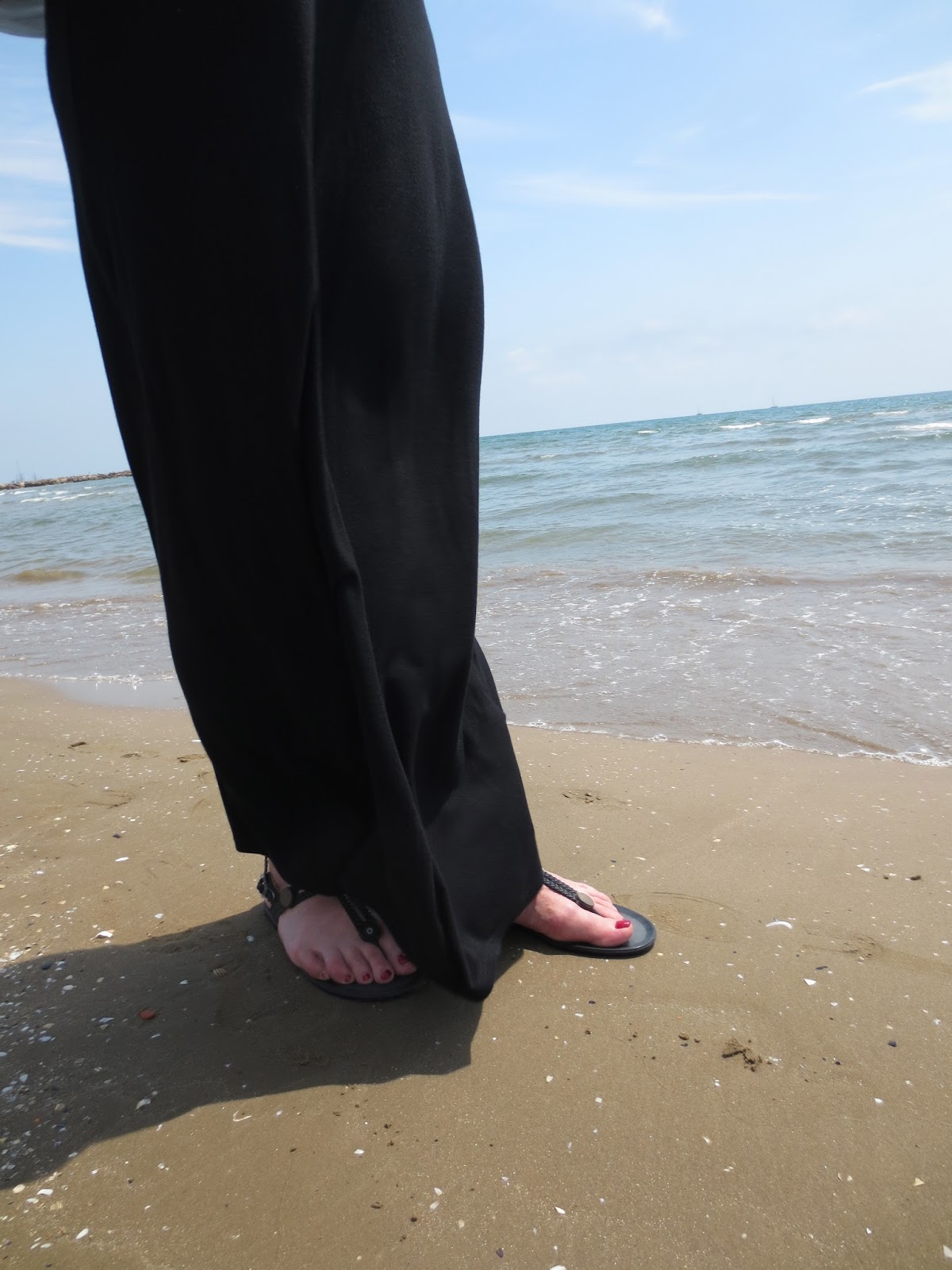 The Hussy London Housewife Holster Jelly Shoes Review