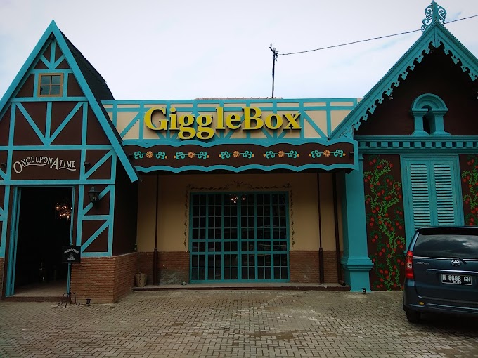 Nikmatnya Brunch ala Eropa di GiggleBox Village Kompol Maksum Semarang