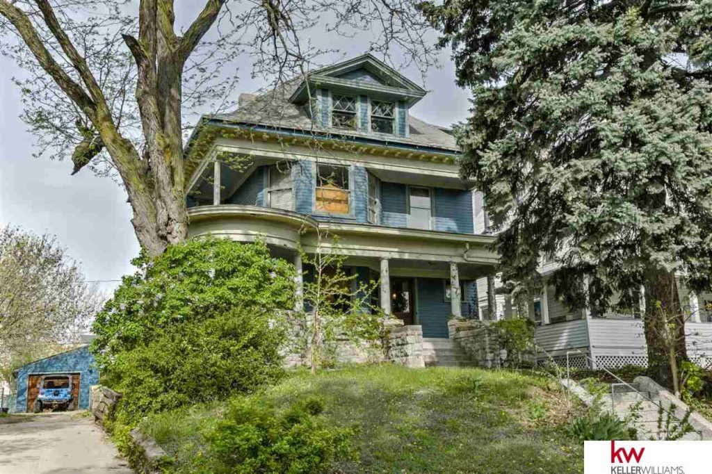 Sweet House Dreams 1900 Victorian in Omaha, Nebraska
