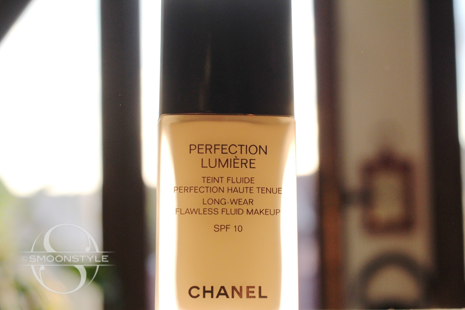 Chanel Perfection Lumiere Foundation - Simone Scribes