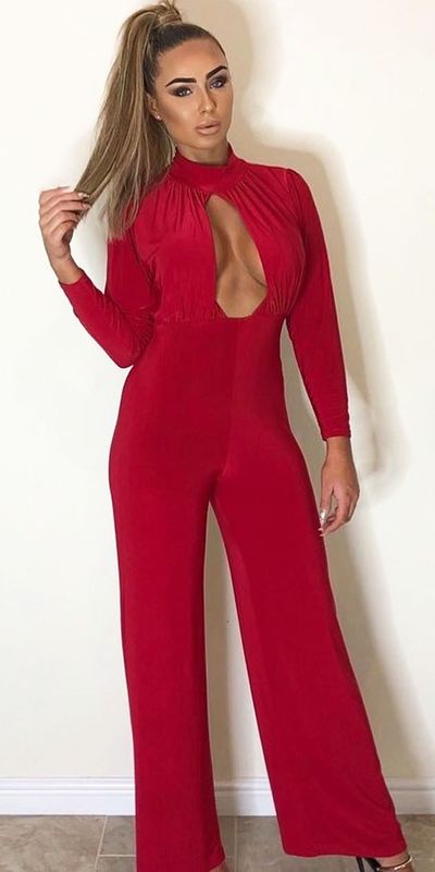 maroon jumpsuit | From stylish jumpsuit to colorful jumpsuit, onepiece jumpsuit to strapless jumpsuit. Find 44 Insanely Cute Jumpsuit Outfits to Try Before Anyone in 2019. Jumpsuit Fashion and jumpsuit dress via higiggle.com #jumpsuit #outfits #style #fashion