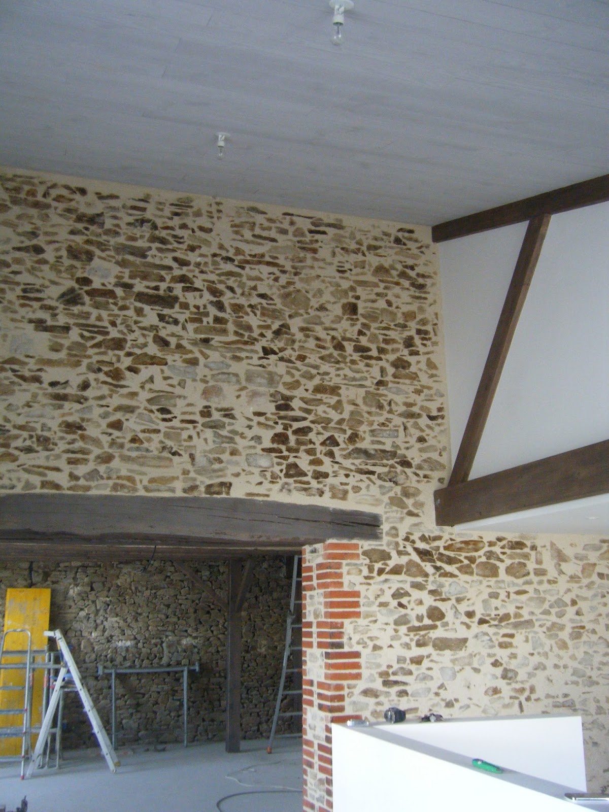 La grange de la Boisselière Enduit à la chaux sur les