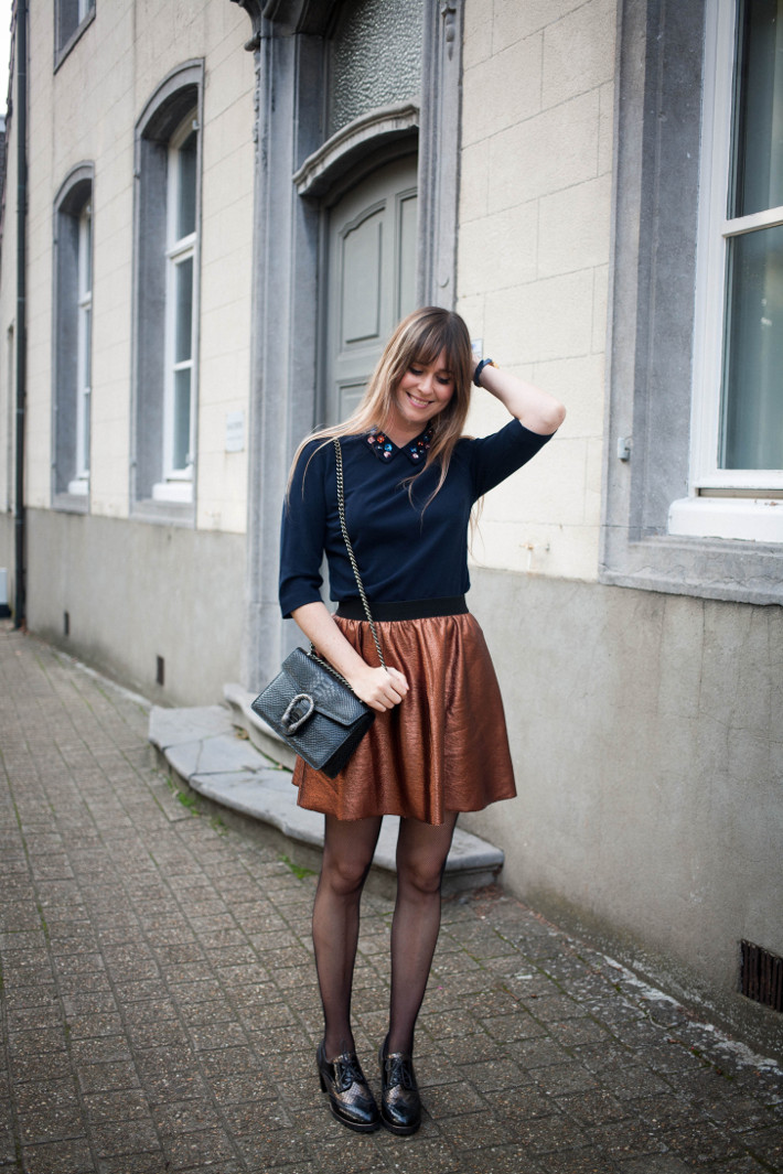 Outfit: bronze skirt and embellished collar