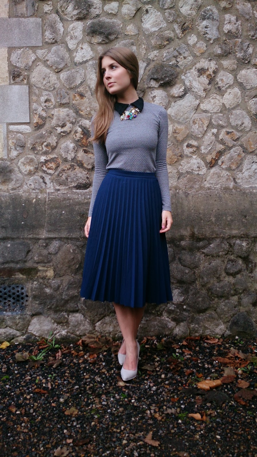 Outfit: collared top and pleated midi skirt | Style Trunk
