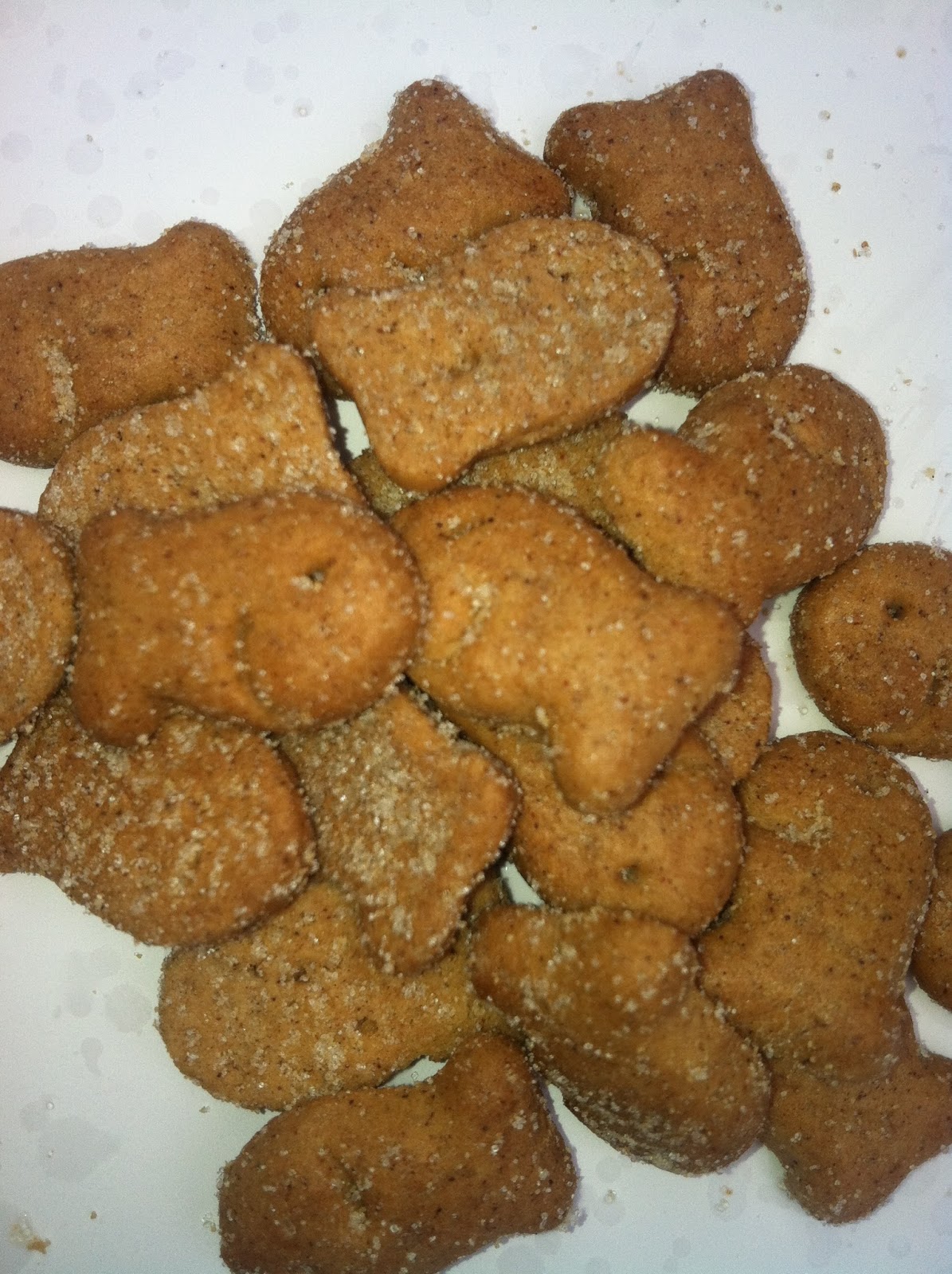 The Holidaze French Toast & Vanilla Cupcake Goldfish