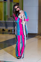 Priyanka Chopra in Colorful Jumpsuit arriving at JFK Airport New York 18 June 2017 ~ Exclusive 026.jpg Priyanka Chopra in Colorful Jumpsuit arriving at JFK Airport New York 18 June 2017 ~ Exclusive 026.jpg